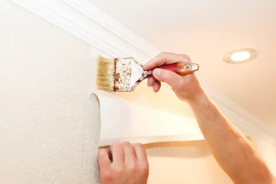 Pose de papier peint à la Croix-Helléan — revêtements muraux et toiles de verre